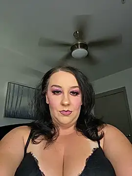 Snapshot of CreamVixen chatting on June 15, 2026, 7:57 pm CreamVixen online show from June 15, 2026, 7:57 pm