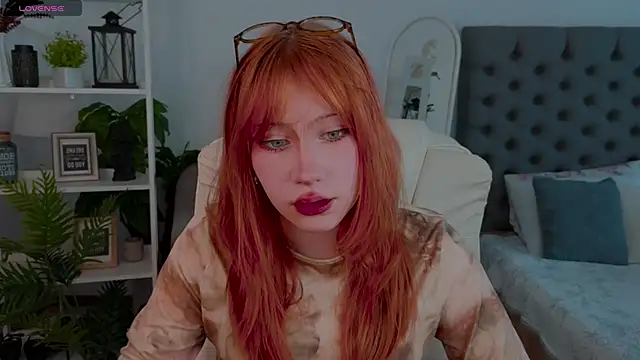 Snapshot of Fleur_Fox chatting on May 31, 2026, 9:37 am Fleur Fox online show from May 31, 2026, 9:37 am