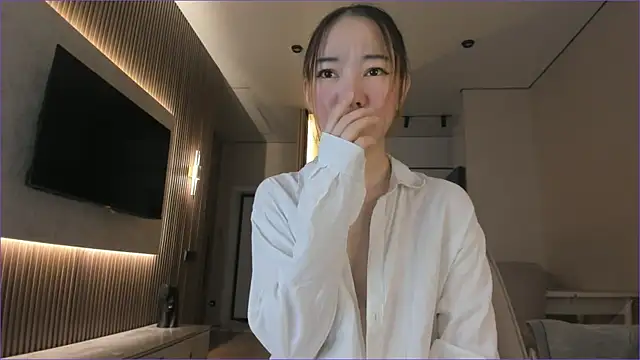 angel cakee online show from July 6, 2026, 1:29 pm