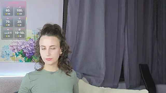 Snapshot of SoLovelyAnna chatting on November 5, 2025, 10:24 pm SoLovelyAnna online show from November 5, 2025, 10:24 pm