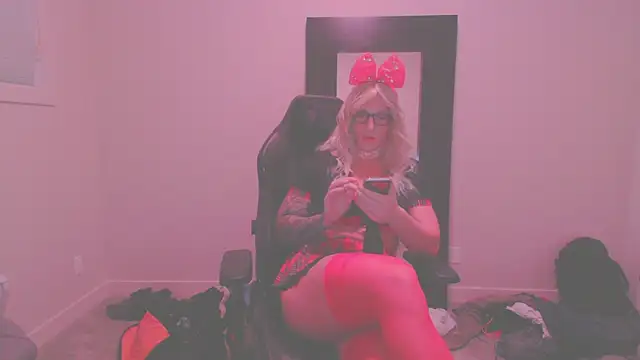 Snapshot of PrincessSissy235 chatting on June 6, 2026, 6:07 am PrincessSissy235 online show from June 6, 2026, 6:07 am