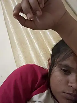 Snapshot of varsha_00 chatting on May 30, 2026, 7:52 pm varsha 00 online show from May 30, 2026, 7:52 pm