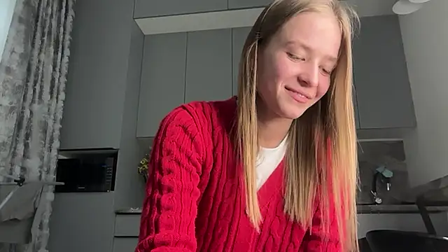 DanikaMory online show from June 3, 2026, 2:33 pm
