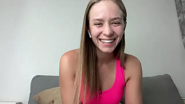 DanikaMory online show from July 1, 2026, 12:27 pm