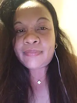 Snapshot of HabibteAna chatting on May 25, 2026, 6:17 pm HabibteAna online show from May 25, 2026, 6:17 pm