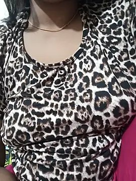 Snapshot of sexyriya18 chatting on May 25, 2026, 2:49 pm sexyriya18 online show from May 25, 2026, 2:49 pm