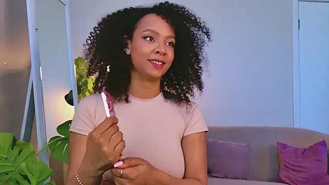 Snapshot of Tiana_Toffee chatting on June 7, 2026, 1:05 pm Tiana Toffee online show from June 7, 2026, 1:05 pm