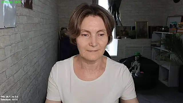 Snapshot of Mabel_Magic chatting on July 18, 2026, 12:25 pm Mabel Magic online show from July 18, 2026, 12:25 pm