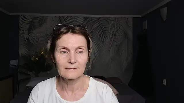 Snapshot of Mabel_Magic chatting on June 4, 2026, 6:18 am Mabel Magic online show from June 4, 2026, 6:18 am