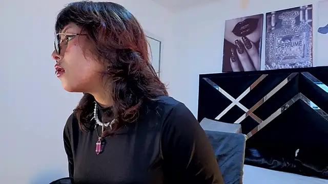 hannita 01 online show from June 4, 2026, 12:21 pm