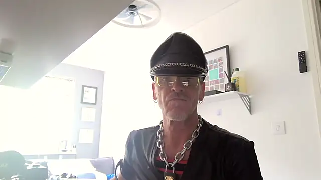 NottsLeather online show from June 7, 2026, 9:36 am
