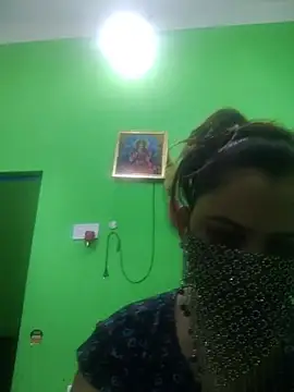 Snapshot of Curvy_shivani chatting on July 25, 2026, 10:32 am Curvy shivani online show from July 25, 2026, 10:32 am