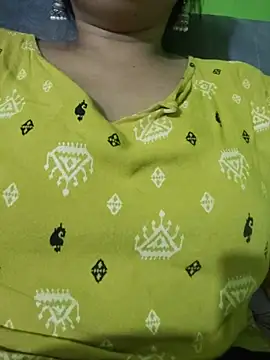 Snapshot of Curvy_shivani chatting on June 26, 2026, 3:07 pm Curvy shivani online show from June 26, 2026, 3:07 pm