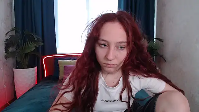 Snapshot of ModelGyrl chatting on June 6, 2026, 1:33 am ModelGyrl online show from June 6, 2026, 1:33 am