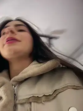 Snapshot of Aitana06 chatting on June 17, 2026, 11:31 am Aitana06 online show from June 17, 2026, 11:31 am