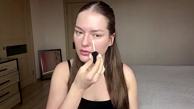 lizzzanatooo online show from July 10, 2026, 7:41 am