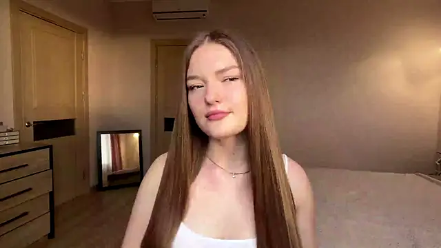 lizzzanatooo online show from June 9, 2026, 4:52 pm