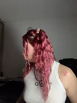 Snapshot of Sophia_LuxxX chatting on May 30, 2026, 2:51 am Sophia LuxxX online show from May 30, 2026, 2:51 am