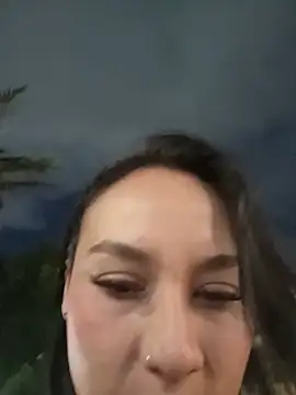 Snapshot of Lovenly_loreine22 chatting on June 3, 2026, 11:42 pm Lovenly loreine22 online show from June 3, 2026, 11:42 pm