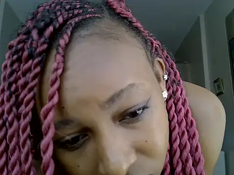Snapshot of cocolaurah chatting on June 7, 2026, 11:37 am cocolaurah online show from June 7, 2026, 11:37 am