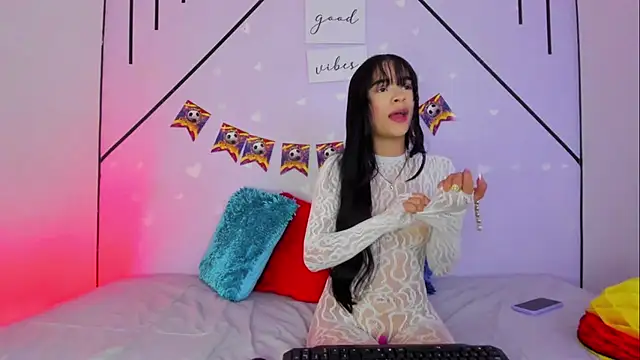 Snapshot of AmaiaHarpper chatting on June 30, 2026, 12:49 pm AmaiaHarpper online show from June 30, 2026, 12:49 pm