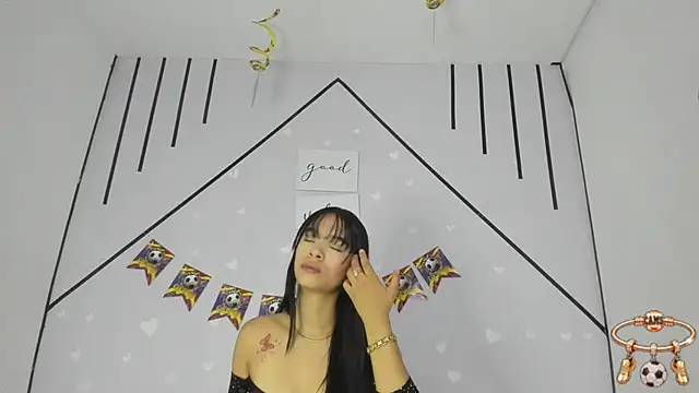 Snapshot of AmaiaHarpper chatting on June 25, 2026, 12:32 pm AmaiaHarpper online show from June 25, 2026, 12:32 pm