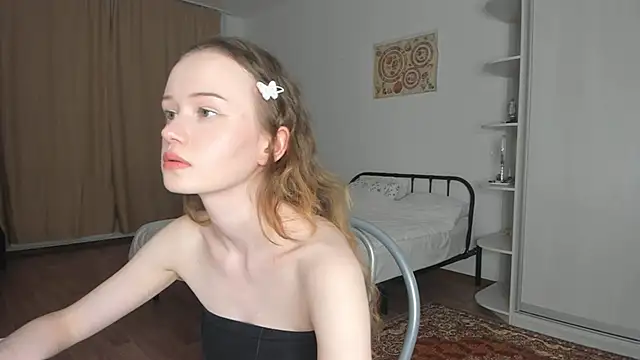 Snapshot of babymolly2 chatting on June 20, 2026, 8:58 pm babymolly2 online show from June 20, 2026, 8:58 pm