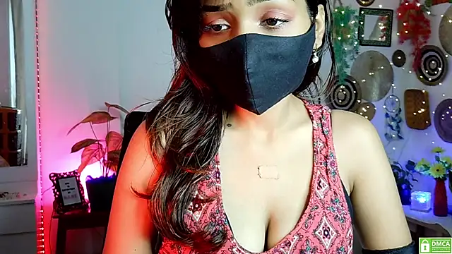 Yalinahotty online show from June 24, 2026, 4:11 am