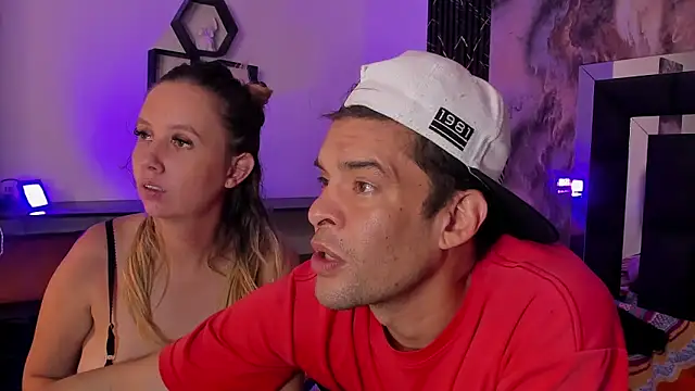 Mia and Erick online show from June 12, 2026, 4:21 am