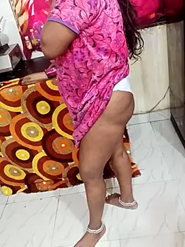 Snapshot of Hot_bhabhi143 chatting on May 28, 2026, 9:49 am Hot bhabhi143 online show from May 28, 2026, 9:49 am