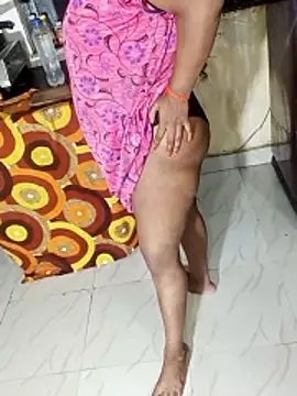 Snapshot of Hot_bhabhi143 chatting on May 27, 2026, 7:32 pm Hot bhabhi143 online show from May 27, 2026, 7:32 pm