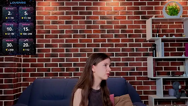 MyrtaMcclaney online show from June 11, 2026, 6:49 pm