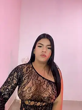 Snapshot of Dulce-Emi chatting on May 28, 2026, 1:13 am Dulce-Emi online show from May 28, 2026, 1:13 am