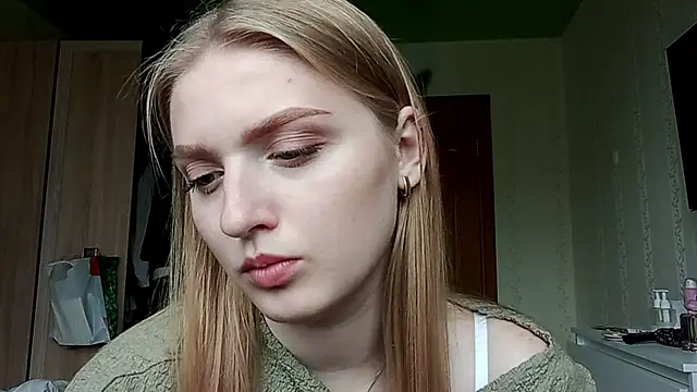 Snapshot of NorineGressett chatting on June 19, 2026, 11:05 am NorineGressett online show from June 19, 2026, 11:05 am