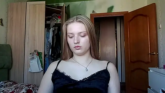 Snapshot of NorineGressett chatting on July 21, 2026, 8:04 am NorineGressett online show from July 21, 2026, 8:04 am