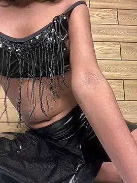 Pretty Girl 19 online show from May 28, 2026, 9:49 am