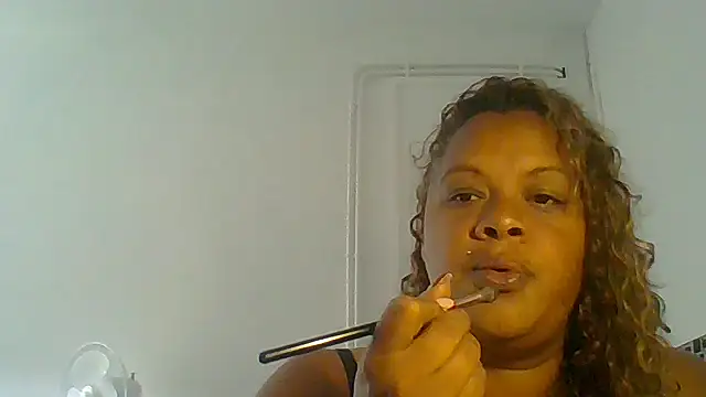 Snapshot of DOMINATRICESANDRA chatting on June 3, 2026, 8:48 am DOMINATRICESANDRA online show from June 3, 2026, 8:48 am
