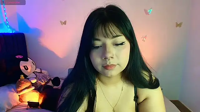 Snapshot of sophierussel chatting on June 18, 2026, 4:22 am sophierussel online show from June 18, 2026, 4:22 am