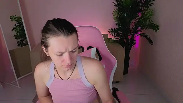kira hatti online show from July 9, 2026, 1:17 am