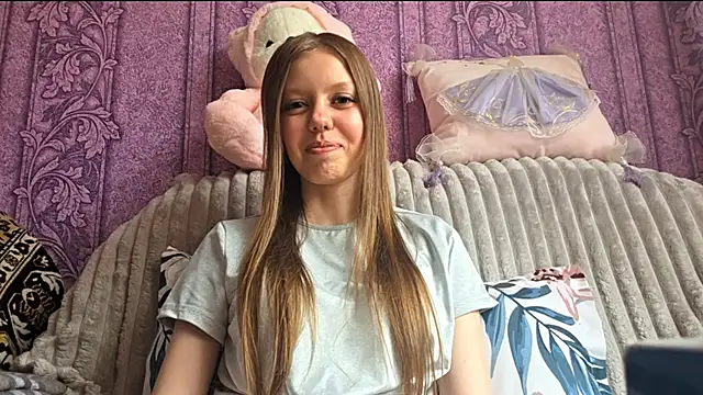 JuleRiter online show from May 30, 2026, 11:49 am