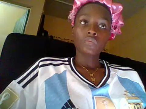 Snapshot of slimbabydolly chatting on June 21, 2026, 11:16 am slimbabydolly online show from June 21, 2026, 11:16 am