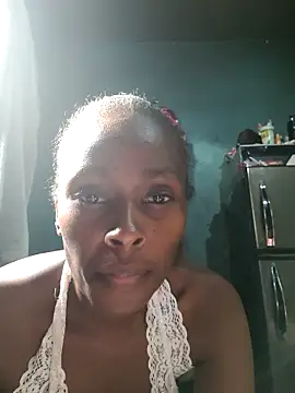 Snapshot of Pifco7612 chatting on June 3, 2026, 10:38 am Pifco7612 online show from June 3, 2026, 10:38 am