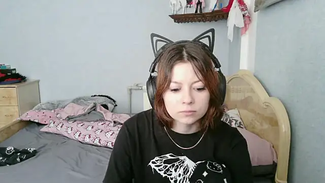AlessiaViolet online show from July 3, 2026, 9:16 am