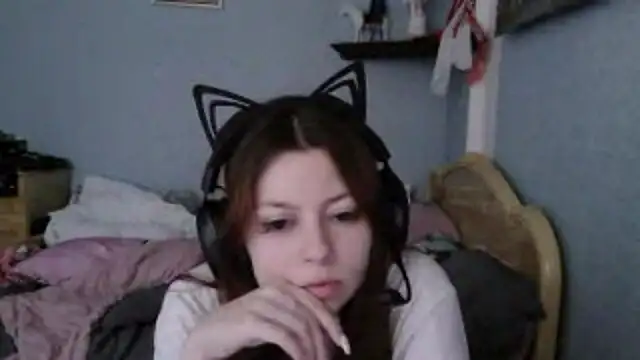 Snapshot of AlessiaViolet chatting on May 29, 2026, 9:26 am AlessiaViolet online show from May 29, 2026, 9:26 am