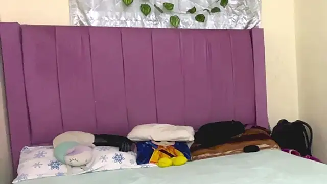 neomaki online show from June 19, 2026, 3:56 am