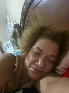 rosanna78322 online show from June 25, 2026, 5:56 am