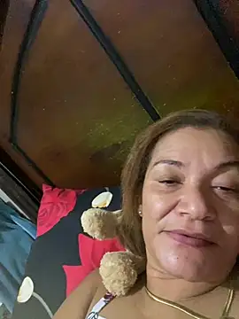 rosanna78322 online show from July 1, 2026, 4:02 am