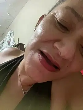 rosanna78322 online show from July 7, 2026, 1:52 am