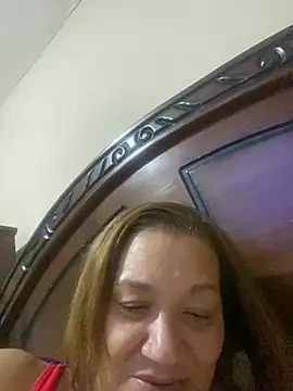 rosanna78322 online show from June 16, 2026, 2:33 am