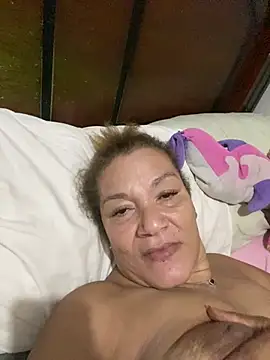 rosanna78322 online show from June 5, 2026, 11:21 pm